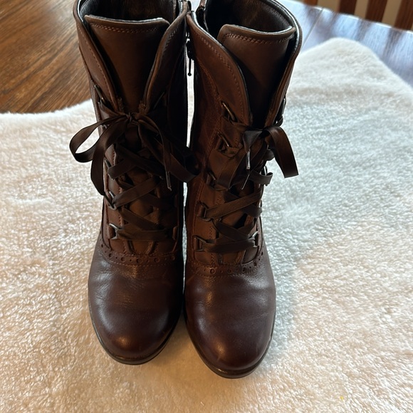 Like new. Joseph seibel boots. - Picture 3 of 10